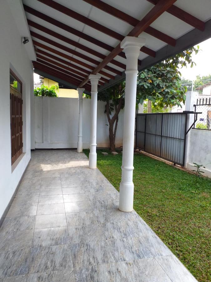 Mangohut Joy Apartment Anuradhapura Exterior photo